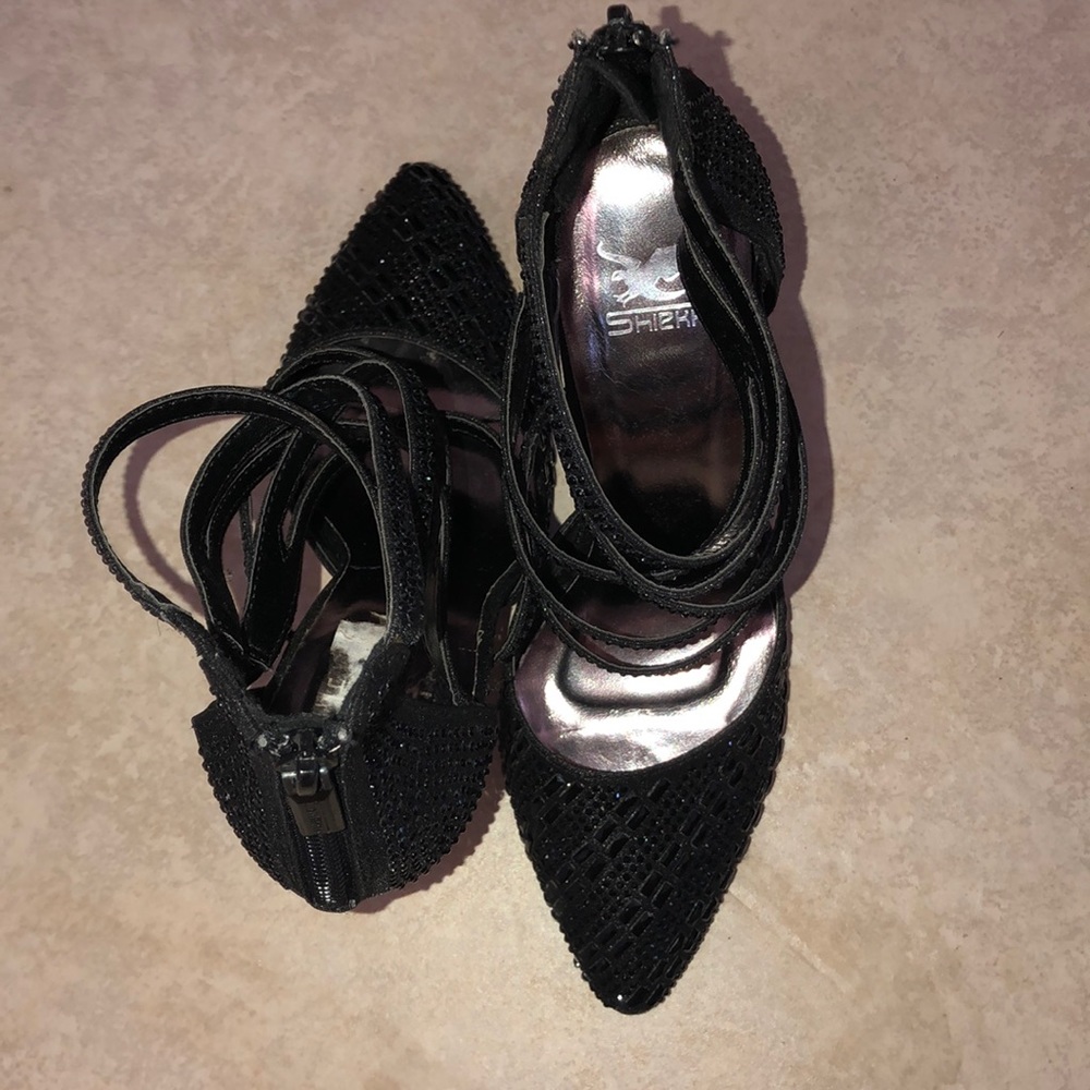 Sheikh studded high heels 👠